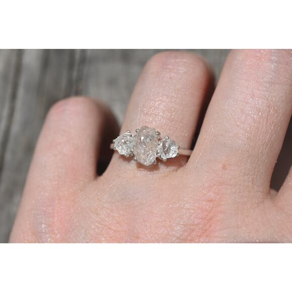 alternative raw diamond engagement rings, raw crystal size 4 5 6 7 8 8 9 10 11 - Picture 2 of 3